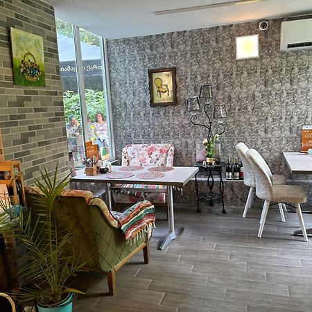 Квартира У Моря С Двумя Балконами Batumi Eksteriør bilde